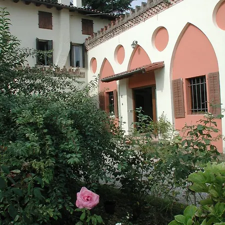 Alojamento de Acomodação e Pequeno-almoço Bornancini 4*